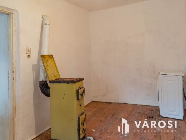 3 szobás felújítandó családi ház Fényesen