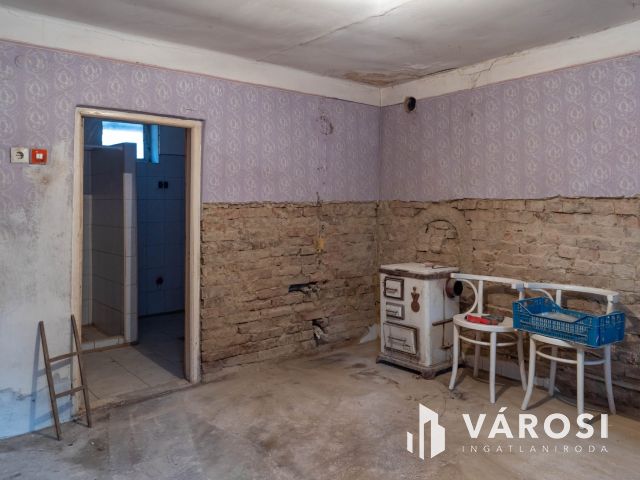 3 szobás felújítandó családi ház Fényesen