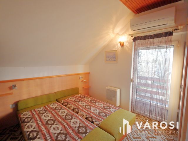 Otthon, ahol a tér és a csend találkozik