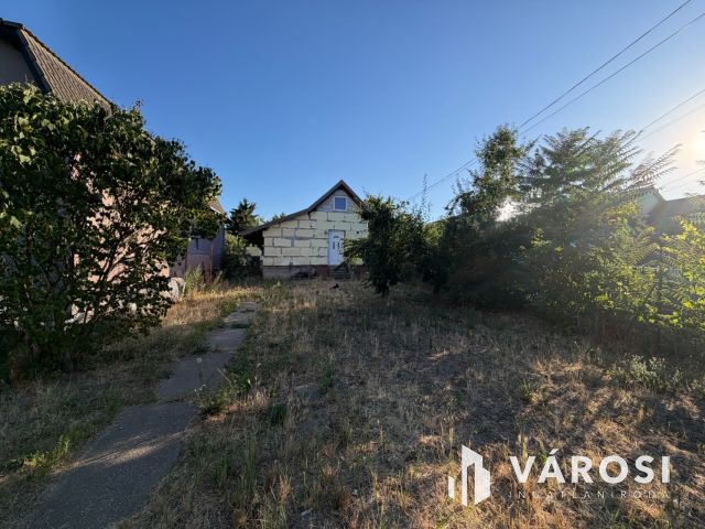 Összközműves építési telek  Szigetszentmiklós Lakihegyen