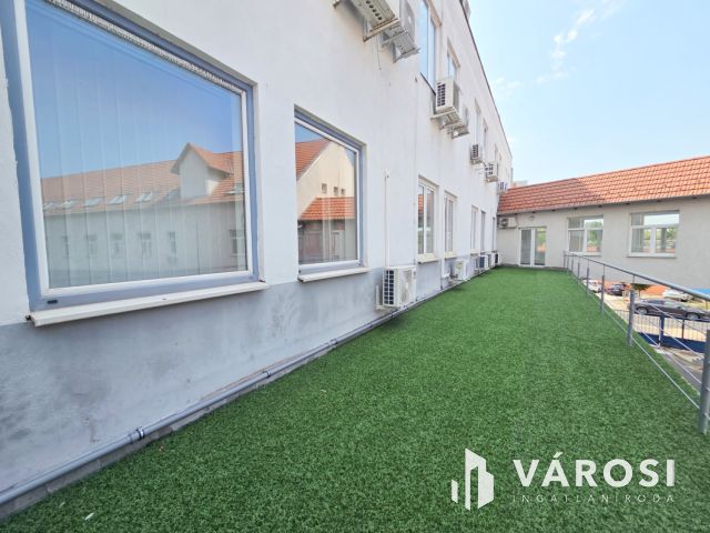 Kiadó Iroda Újpest központjában
